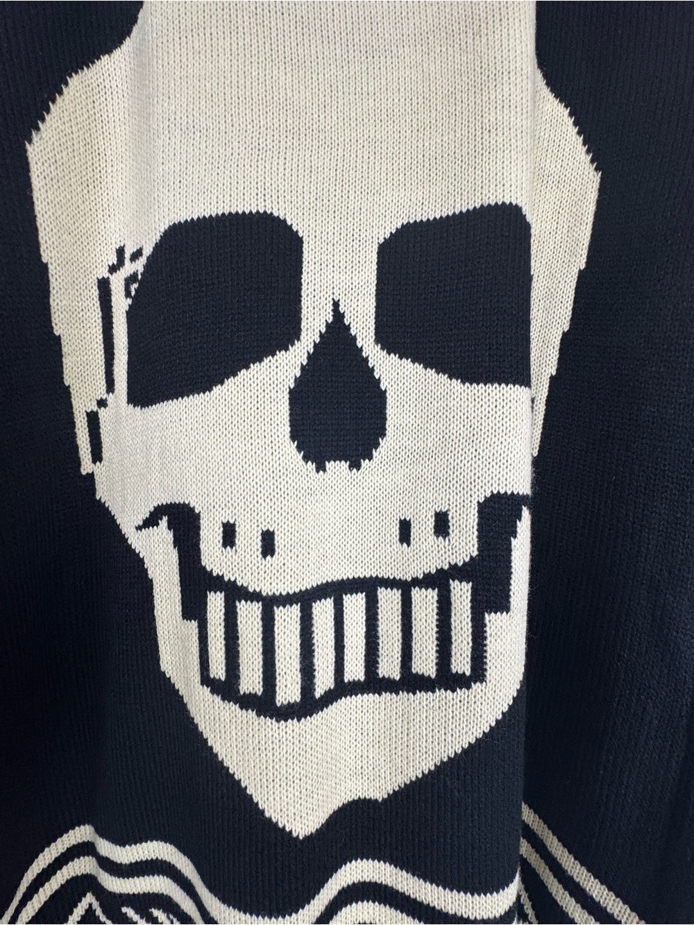 Hot & Delicious Skull Cardigan Sweater Black Ivory Open Front Goth Boho M/L Fall - Picture 13 of 16